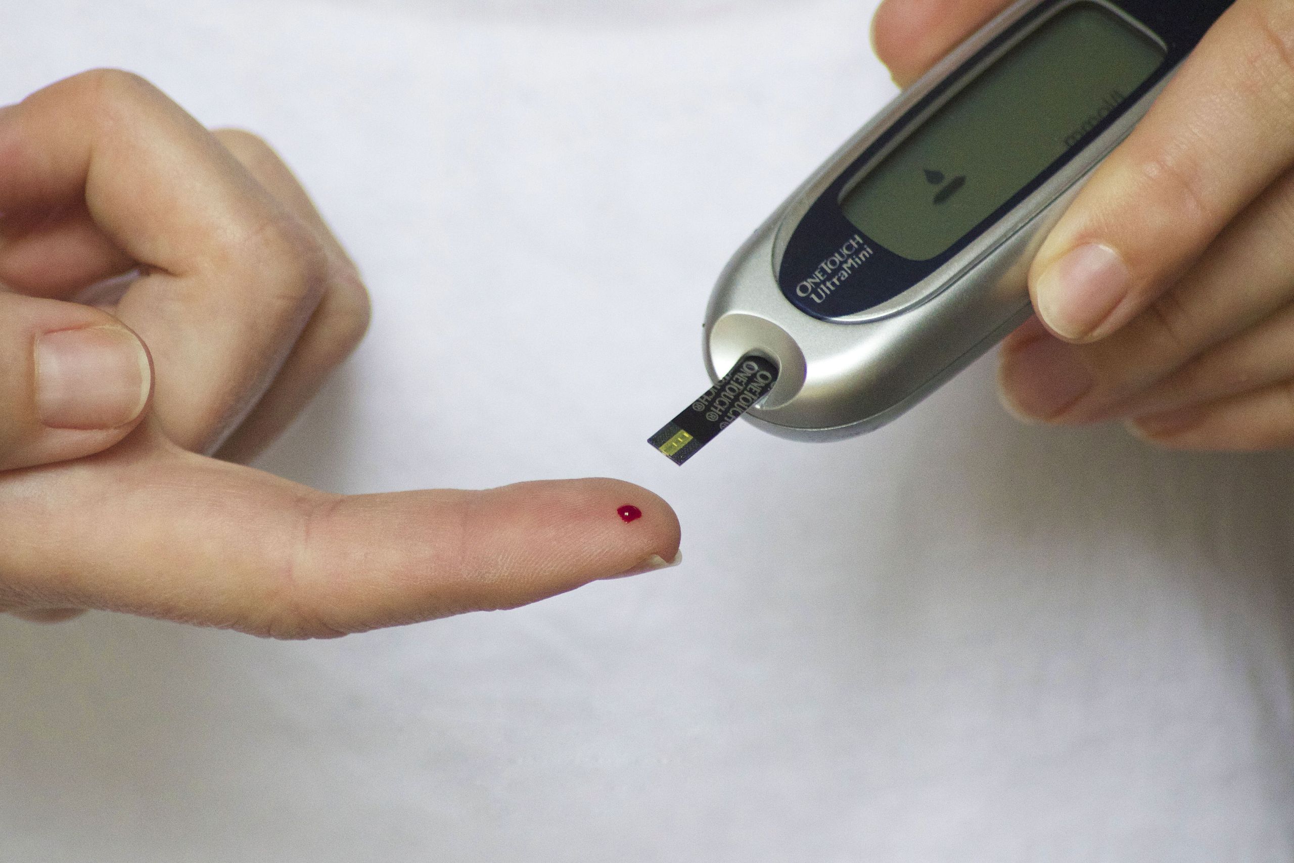 diabetes finger prick blood test